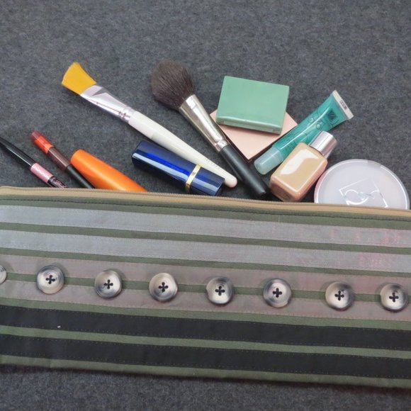 Zippered Long Pouch Flat Iron Curling Iron Bag Knitting Needle Storage NEW - Picture 9 of 10